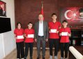 Bursluluk Sınavını Kazanan Öğrencilere Anlamlı Ödül