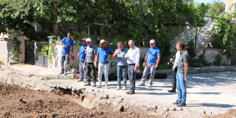 UÇHİSAR’DA ALTYAPI YATIRIMLARI KARARLILIKLA DEVAM EDİYOR